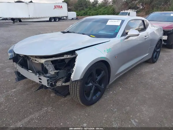 1G1FB1RS8J0128656 2018 CHEVROLET CAMARO - Image 2