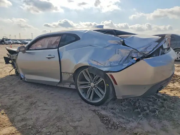 1G1FB1RS8J0152892 2018 CHEVROLET CAMARO - Image 2