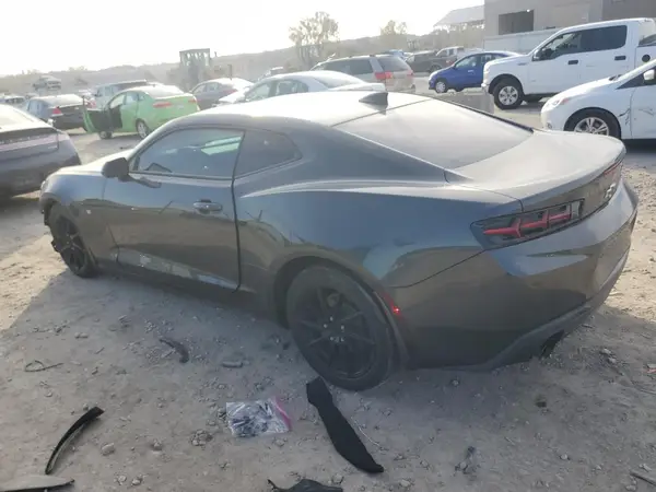 1G1FB1RS8J0188582 2018 CHEVROLET CAMARO - Image 2