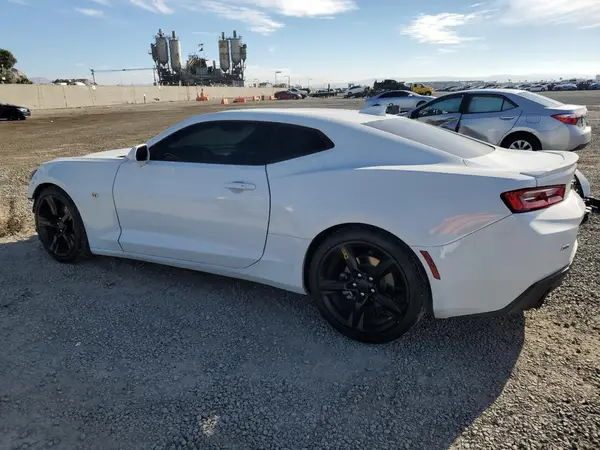 1G1FB1RS9J0120906 2018 CHEVROLET CAMARO - Image 2