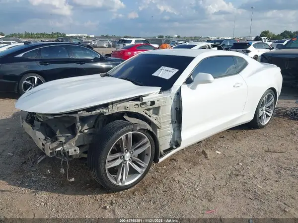 1G1FB1RS9J0142193 2018 CHEVROLET CAMARO - Image 2