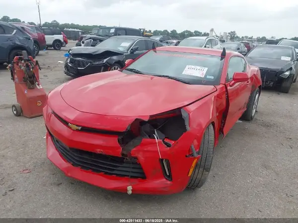 1G1FB1RS9J0142596 2018 CHEVROLET CAMARO - Image 2