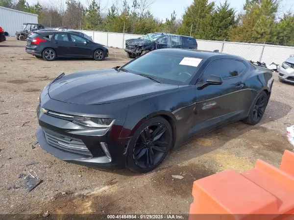 1G1FB1RS9J0168910 2018 CHEVROLET CAMARO - Image 2