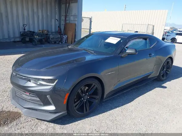 1G1FB1RS9J0190518 2018 CHEVROLET CAMARO - Image 2