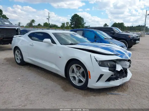 1G1FB1RSXH0184558 2017 CHEVROLET CAMARO - Image 1