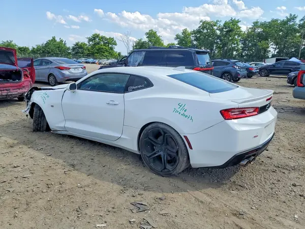 1G1FB1RSXJ0134328 2018 CHEVROLET CAMARO - Image 2