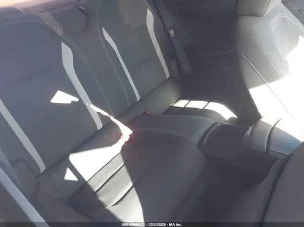 1G1FB1RSXJ0146107 2018 CHEVROLET CAMARO - Image 8