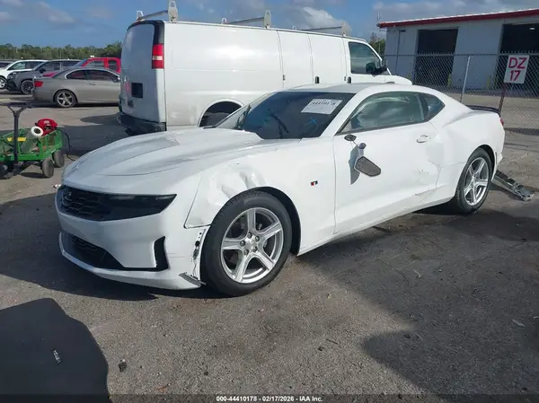 1G1FB1RSXK0103663 2019 CHEVROLET CAMARO - Image 2