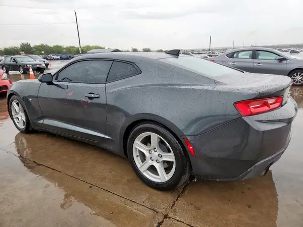 1G1FB1RX0J0105903 2018 CHEVROLET CAMARO - Image 2