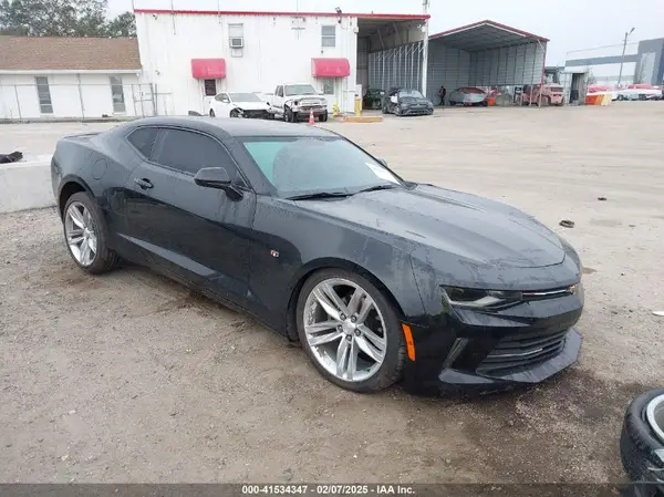 1G1FB1RX0J0135418 2018 CHEVROLET CAMARO - Image 1