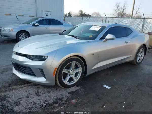 1G1FB1RX0J0165843 2018 CHEVROLET CAMARO - Image 2