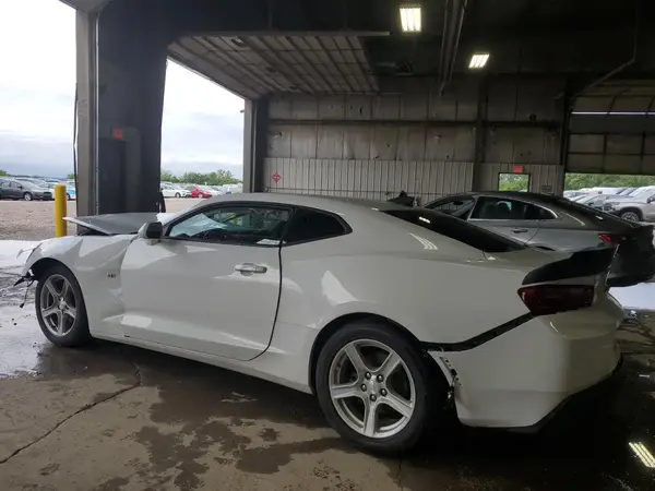 1G1FB1RX0J0188524 2018 CHEVROLET CAMARO - Image 2