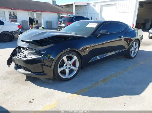 1G1FB1RX1K0137843 2019 CHEVROLET CAMARO - Image 2