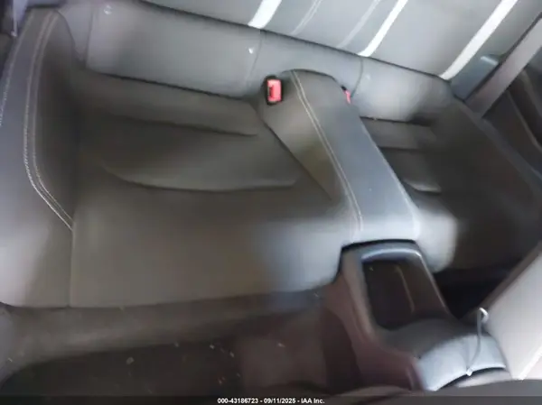 1G1FB1RX2H0105606 2017 CHEVROLET CAMARO - Image 8