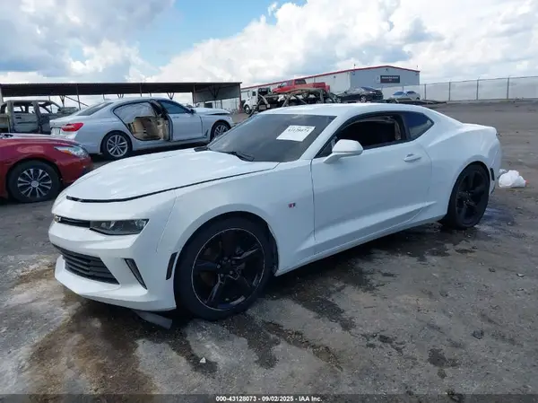 1G1FB1RX2H0144308 2017 CHEVROLET CAMARO - Image 2