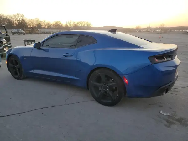 1G1FB1RX2H0150500 2017 CHEVROLET CAMARO - Image 2
