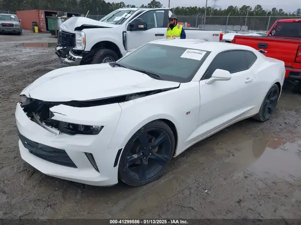 1G1FB1RX2J0102971 2018 CHEVROLET CAMARO - Image 2