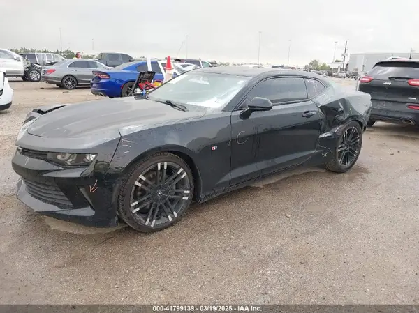 1G1FB1RX2J0129779 2018 CHEVROLET CAMARO - Image 2