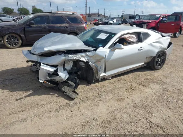 1G1FB1RX3J0108763 2018 CHEVROLET CAMARO - Image 2