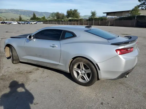 1G1FB1RX3J0179784 2018 CHEVROLET CAMARO - Image 2