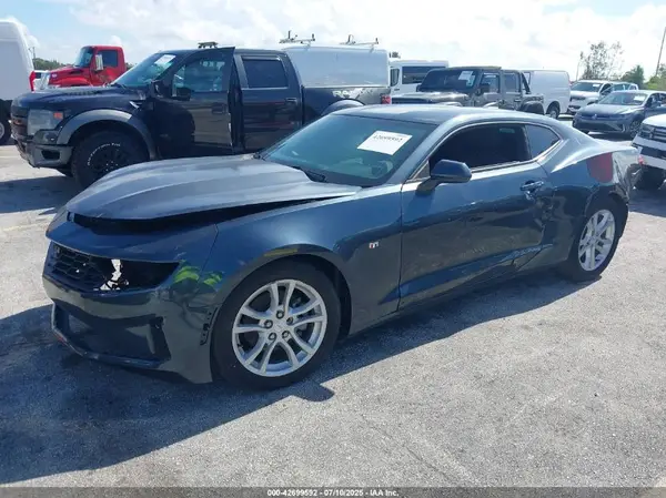 1G1FB1RX3M0126832 2021 CHEVROLET CAMARO - Image 2
