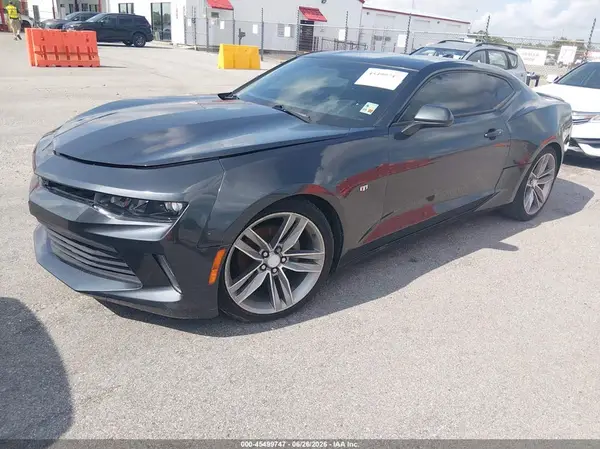 1G1FB1RX4J0111798 2018 CHEVROLET CAMARO - Image 2