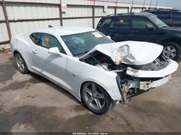 1G1FB1RX4K0114010 2019 CHEVROLET CAMARO - Image 1