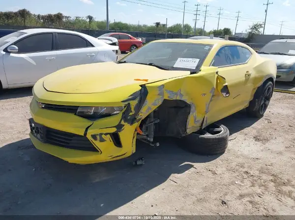 1G1FB1RX5H0107401 2017 CHEVROLET CAMARO - Image 2