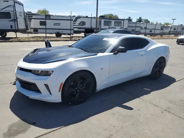 1G1FB1RX5J0121479 2018 CHEVROLET CAMARO - Image 1