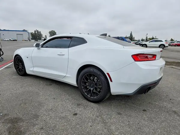 1G1FB1RX5J0152120 2018 CHEVROLET CAMARO - Image 2