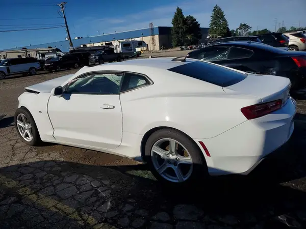 1G1FB1RX6H0131318 2017 CHEVROLET CAMARO - Image 2