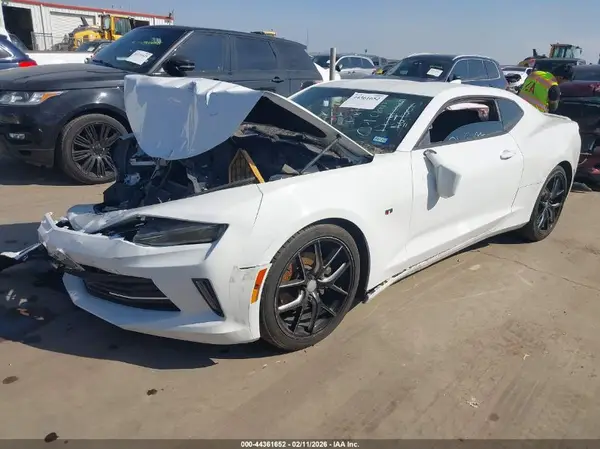 1G1FB1RX6H0158812 2017 CHEVROLET CAMARO - Image 2