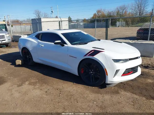 1G1FB1RX6H0208561 2017 CHEVROLET CAMARO - Image 1