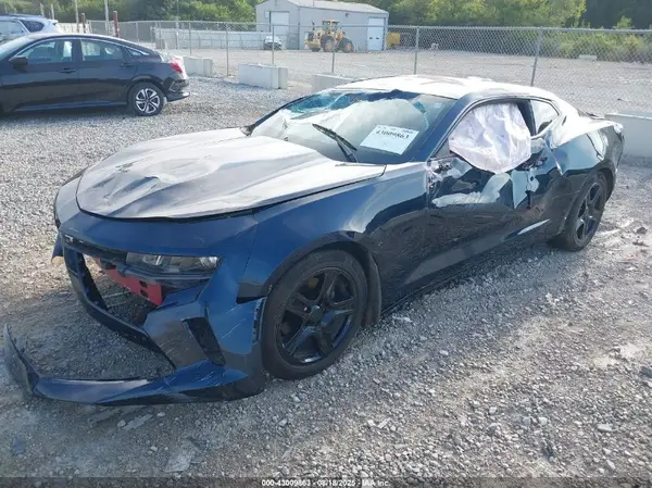 1G1FB1RX6J0109812 2018 CHEVROLET CAMARO - Image 2
