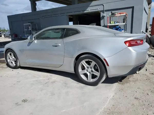 1G1FB1RX6J0186356 2018 CHEVROLET CAMARO - Image 2