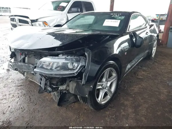 1G1FB1RX7H0162187 2017 CHEVROLET CAMARO - Image 2