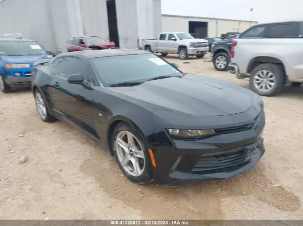 1G1FB1RX7H0164943 2017 CHEVROLET CAMARO - Image 1