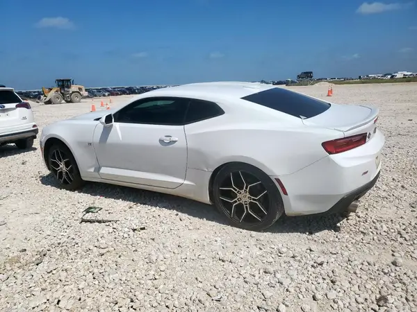 1G1FB1RX7H0175070 2017 CHEVROLET CAMARO - Image 2