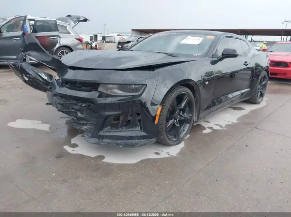 1G1FB1RX7H0215552 2017 CHEVROLET CAMARO - Image 2