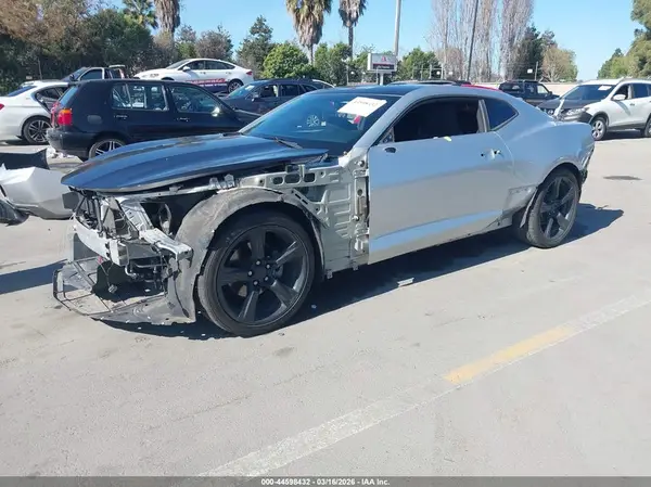 1G1FB1RX7J0100472 2018 CHEVROLET CAMARO - Image 2