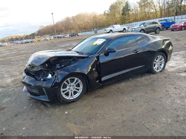 1G1FB1RX7J0101184 2018 CHEVROLET CAMARO - Image 2