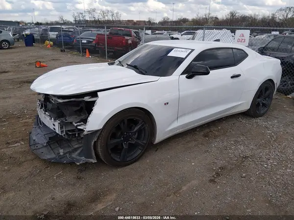 1G1FB1RX7J0115697 2018 CHEVROLET CAMARO - Image 2