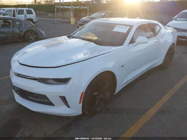 1G1FB1RX7J0136646 2018 CHEVROLET CAMARO - Image 2