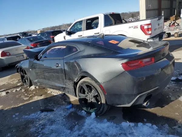 1G1FB1RX7J0165614 2018 CHEVROLET CAMARO - Image 2