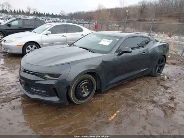 1G1FB1RX7J0179030 2018 CHEVROLET CAMARO - Image 2