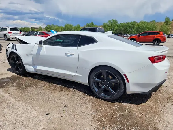 1G1FB1RX8H0190161 2017 CHEVROLET CAMARO - Image 2