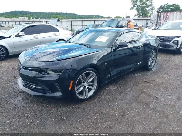 1G1FB1RX8J0122075 2018 CHEVROLET CAMARO - Image 2
