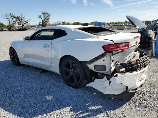 1G1FB1RX8J0123453 2018 CHEVROLET CAMARO - Image 2