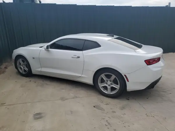 1G1FB1RX8J0150569 2018 CHEVROLET CAMARO - Image 2