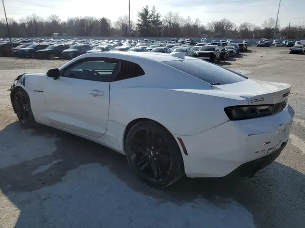 1G1FB1RX8J0175634 2018 CHEVROLET CAMARO - Image 2